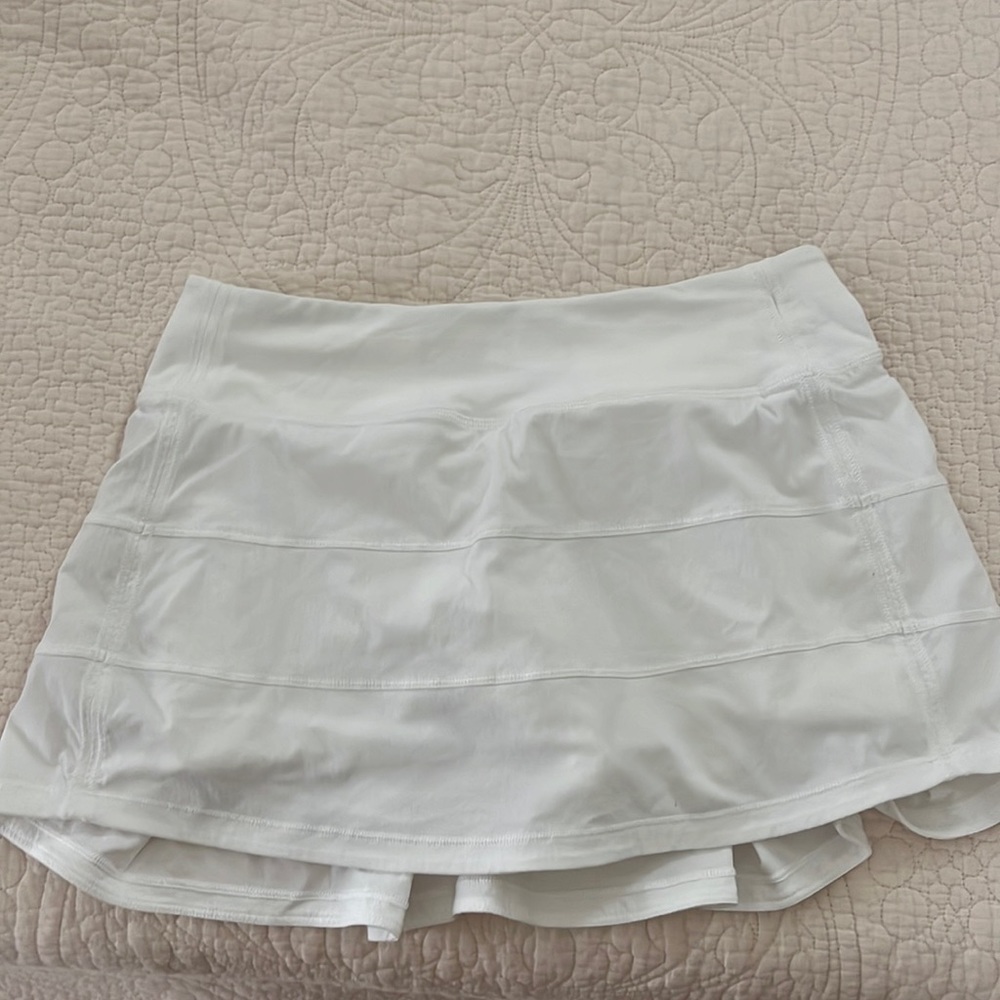 Brand new Lululemon skirt. No stains, never worn accidentally lost the tag